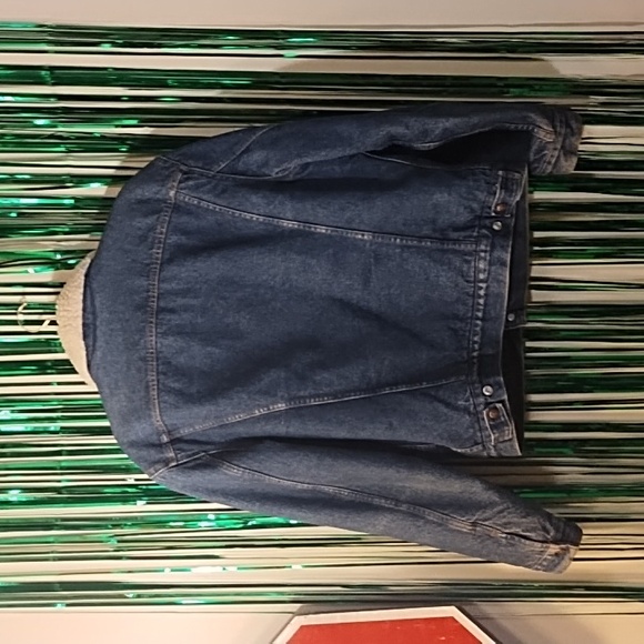 Vintage Levi's Sherpa Jacket - Picture 2 of 7